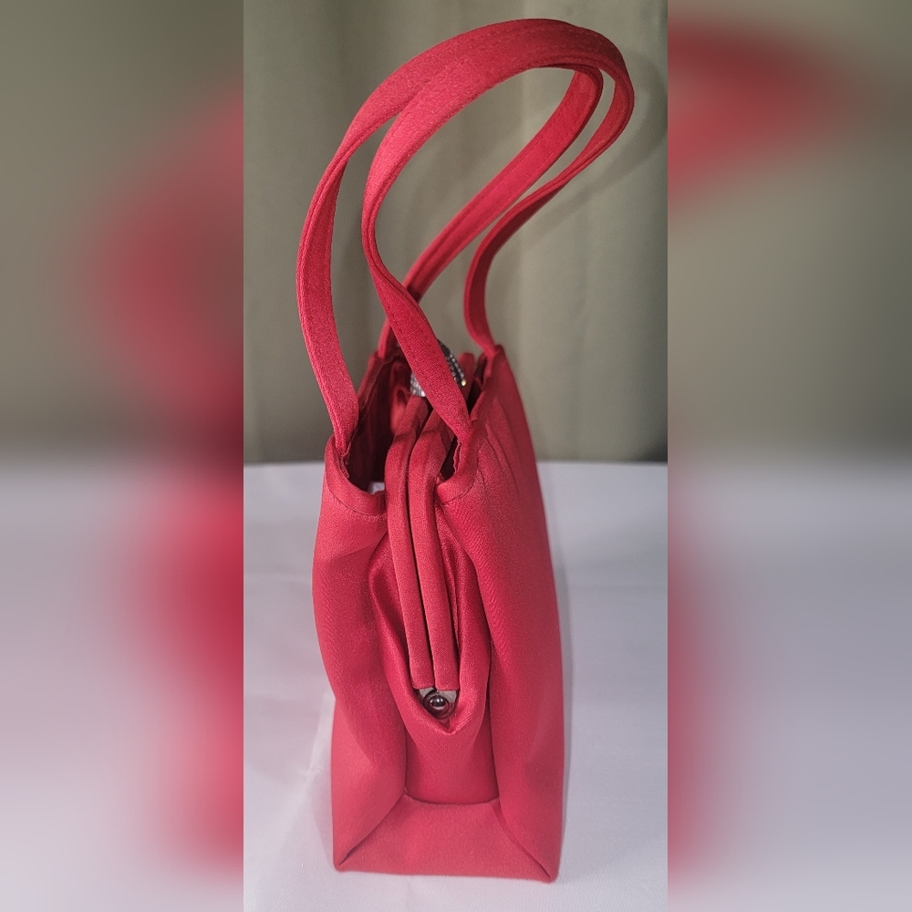 Red Satin Top-Handle Women's Bag BLOOMINGDALE' Little Red Bag Purse Handbag NEW - Picture 5 of 14